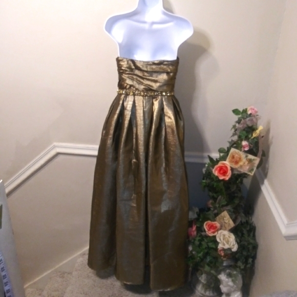 Monique Lhuillier Strapless Sparkly Bronze Lame´ Beaded Waist Evening Gown - Picture 7 of 16